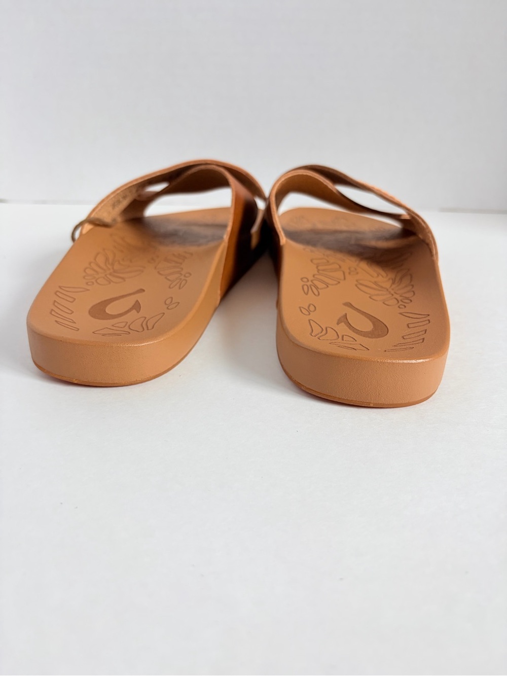 OluKai Kipea Olu Slide Sandals Cross Strap Shoes Cushioned Leather Brown Size 9 - Picture 11 of 15